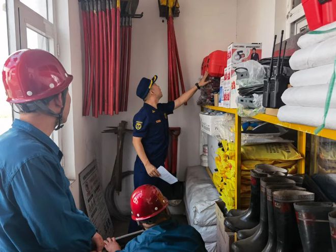 保平安 守底线︱沁源消防救援大队深入辖区企业开展消防安全培训 电气设备及器材